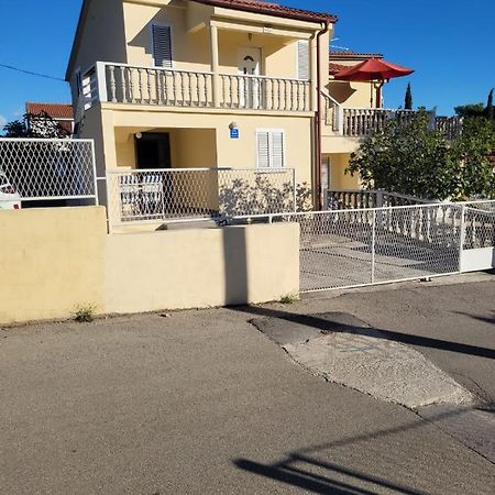 Mala Vila Seline ภายนอก รูปภาพ